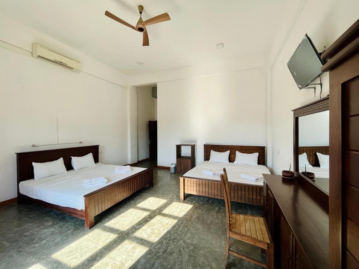 Rise & Set Arugam Bay Hotel Buitenkant foto