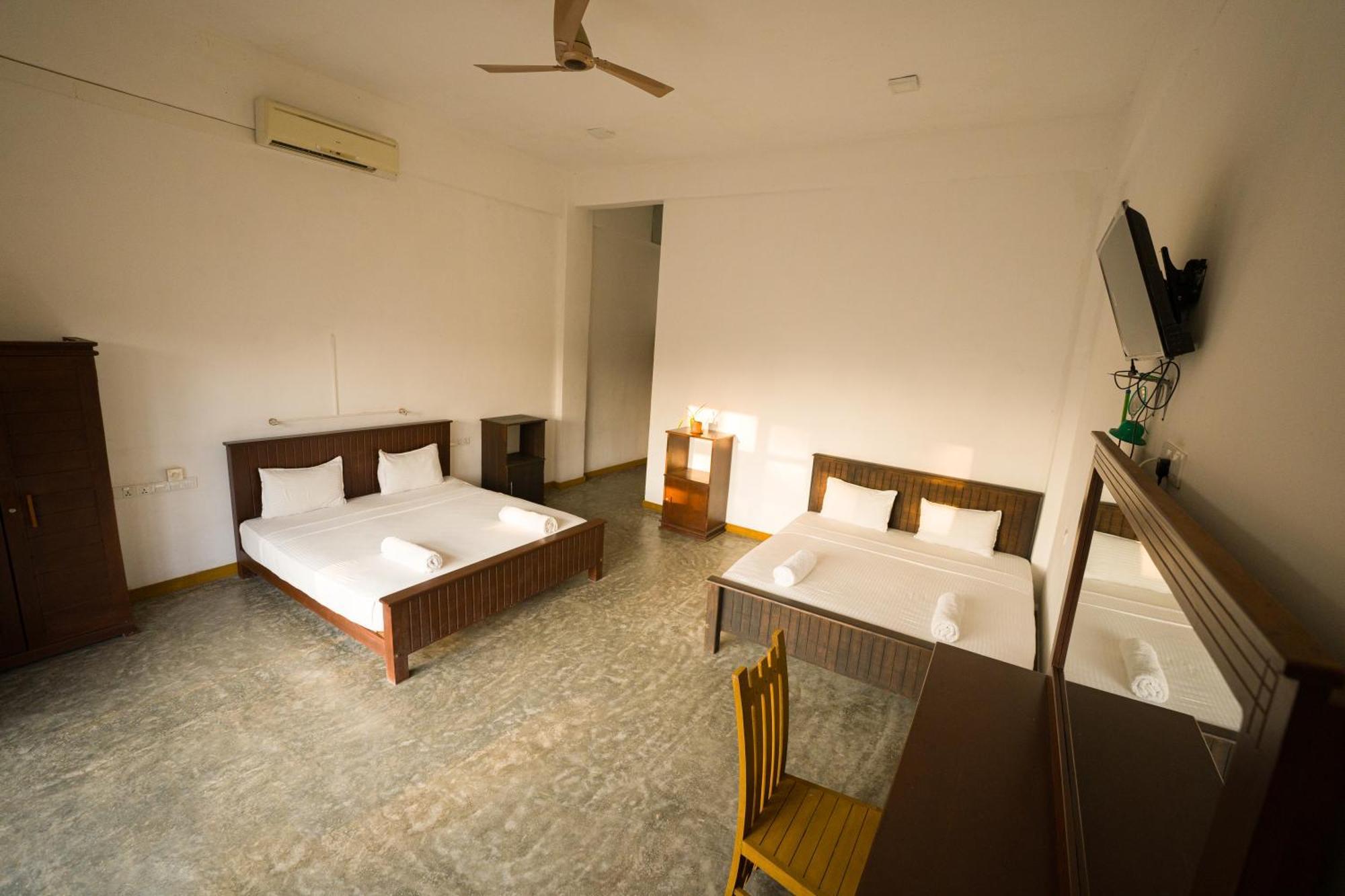 Rise & Set Arugam Bay Hotel Buitenkant foto