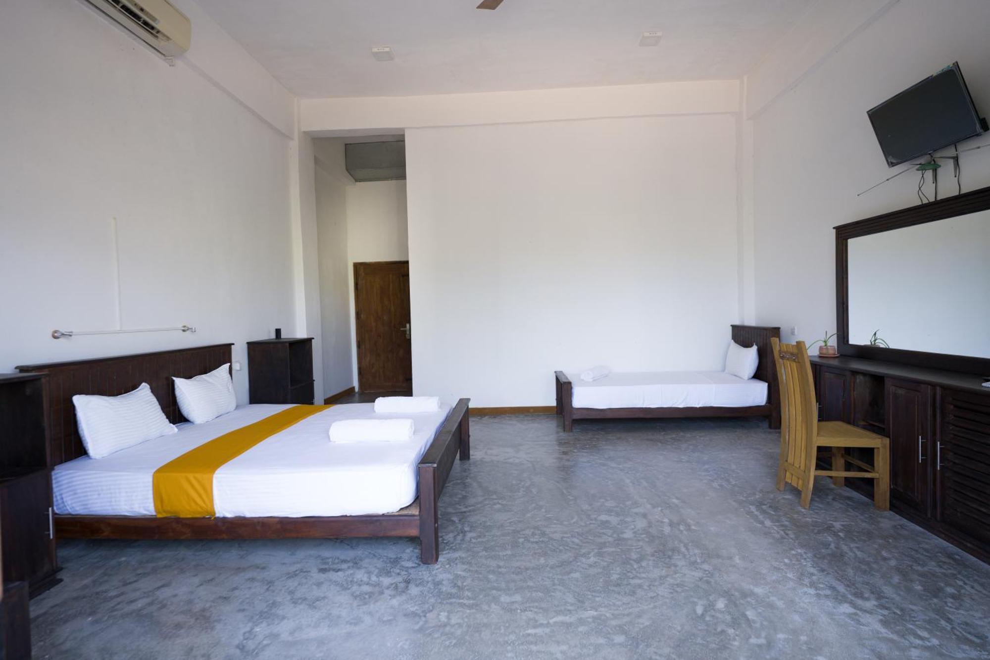 Rise & Set Arugam Bay Hotel Buitenkant foto