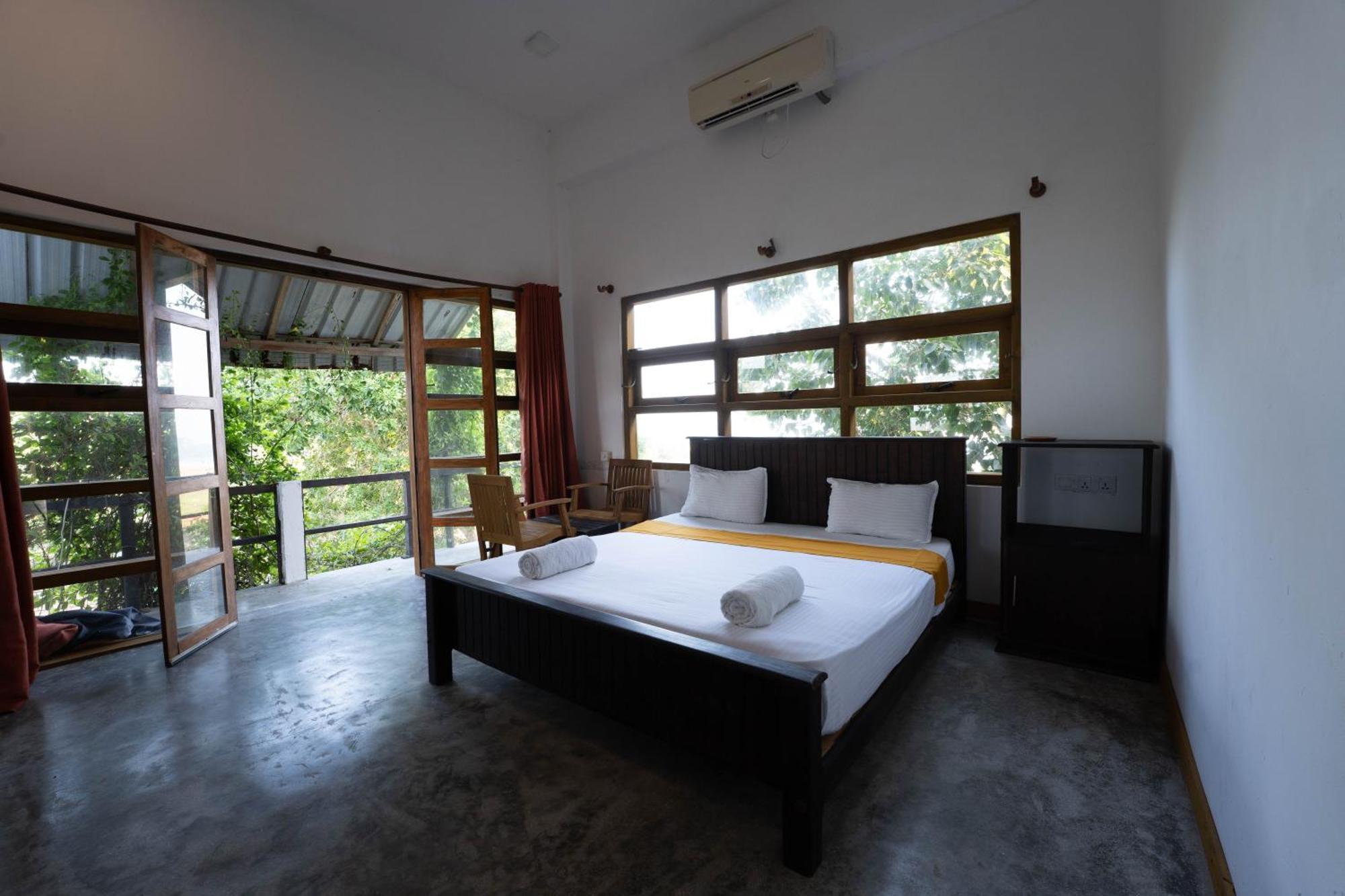 Rise & Set Arugam Bay Hotel Buitenkant foto
